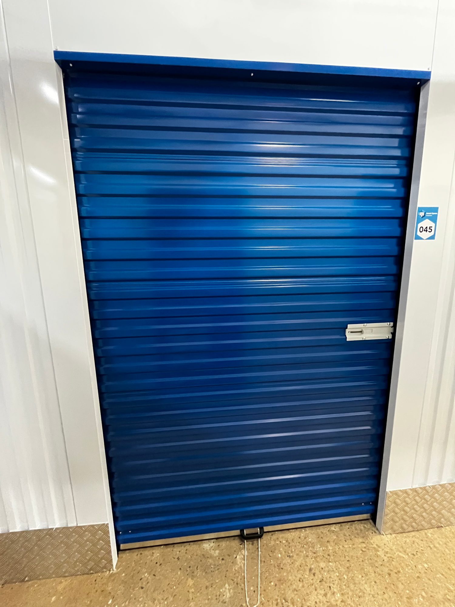 Opslagbox Large+ 36 m³ (12 m²) in Geleen – Sittard-Geleen — opslagruimte 12 m² in Sittard-Geleen
