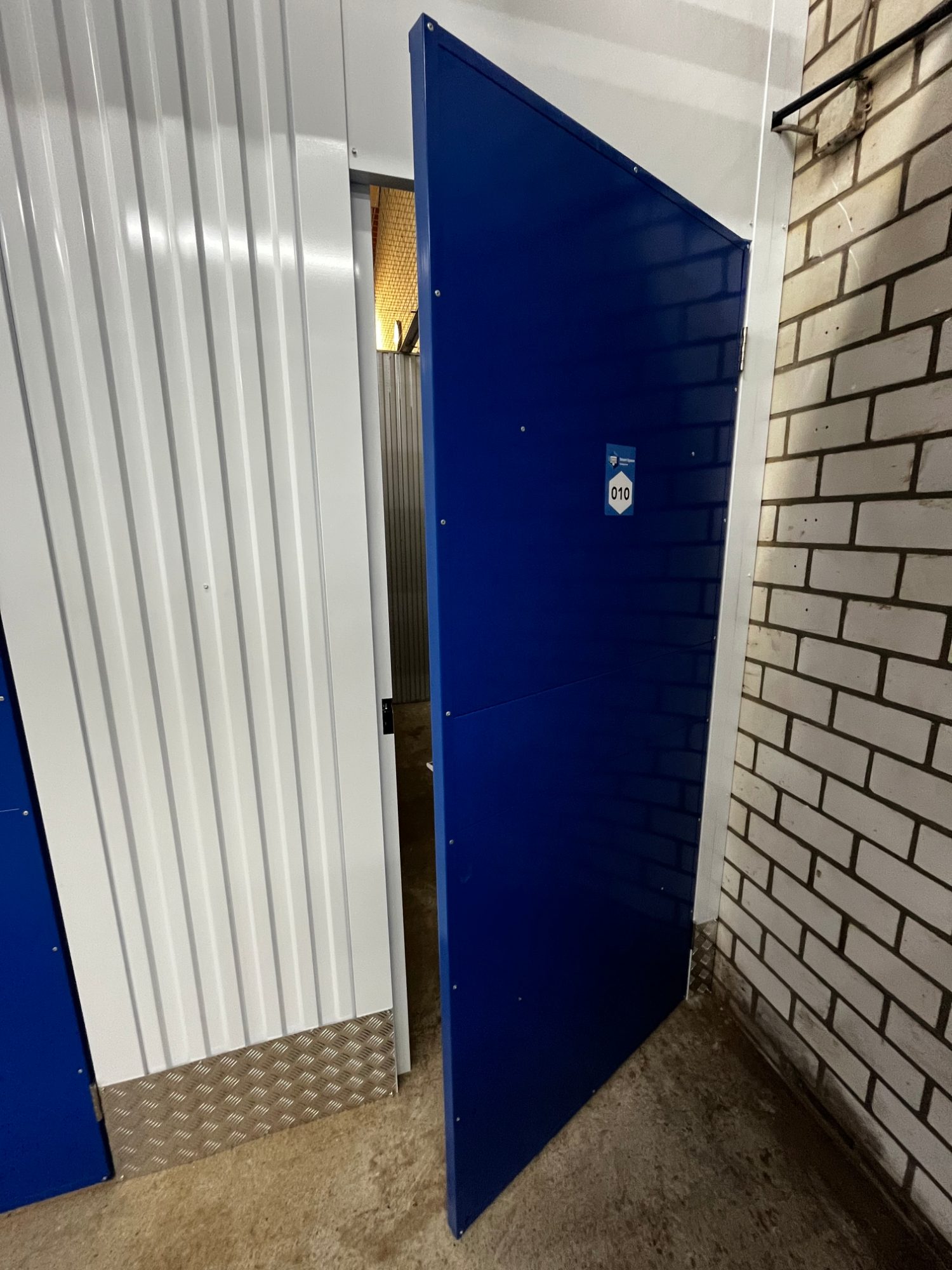 Opslagbox 24 m³ (8 m²) in Geleen – Sittard-Geleen — foto 6 in Sittard-Geleen