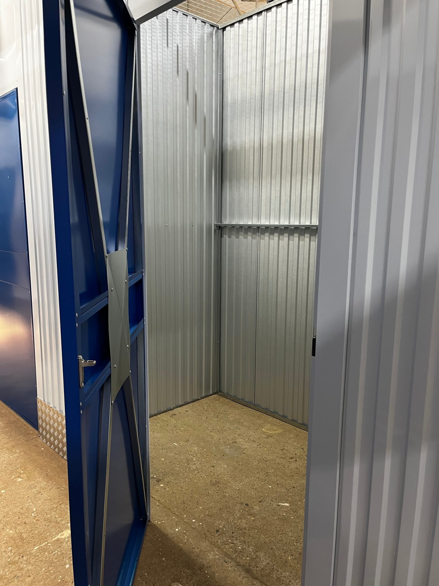 Opslagbox Medium+ 18 m³ (6 m²) in Geleen – Sittard-Geleen — opslagruimte 6 m² in Geleen