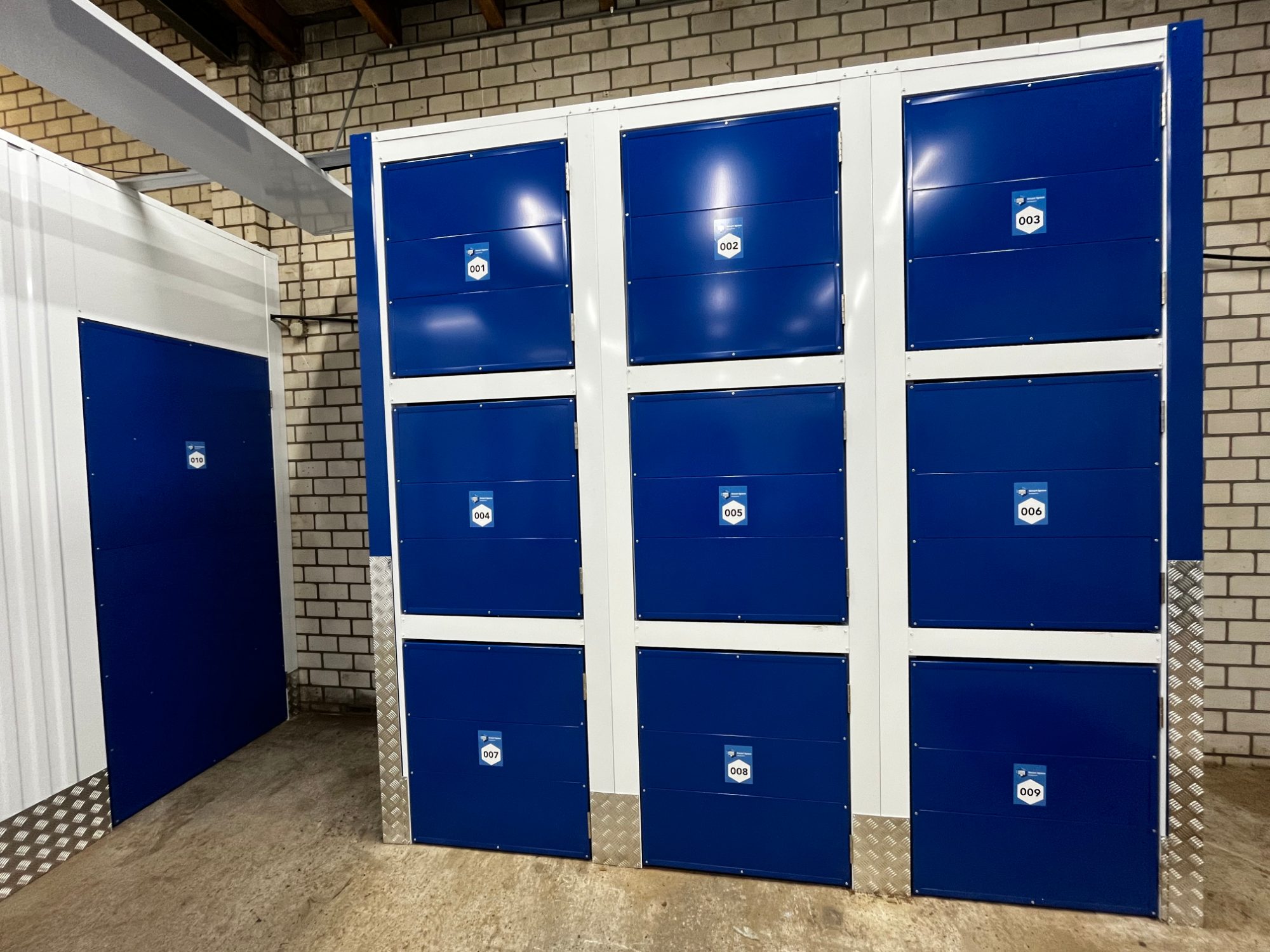 Opslagbox Medium+ 18 m³ (6 m²) in Geleen – Sittard-Geleen — foto 4 in Geleen