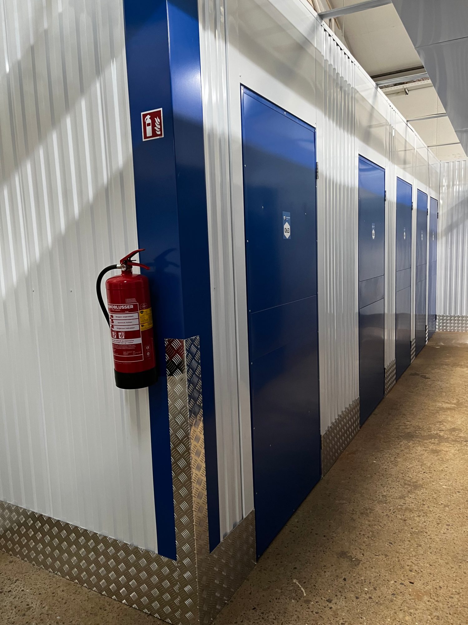 Opslagbox 24 m³ (8 m²) in Geleen – Sittard-Geleen — opslagruimte 8 m² in Sittard-Geleen